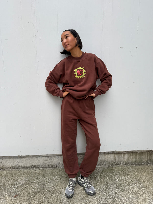 Shan wears the Sol Set in M