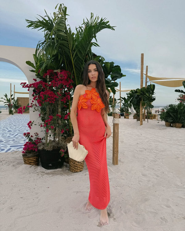 Melody wears the Suri Shell Bag in Ivory