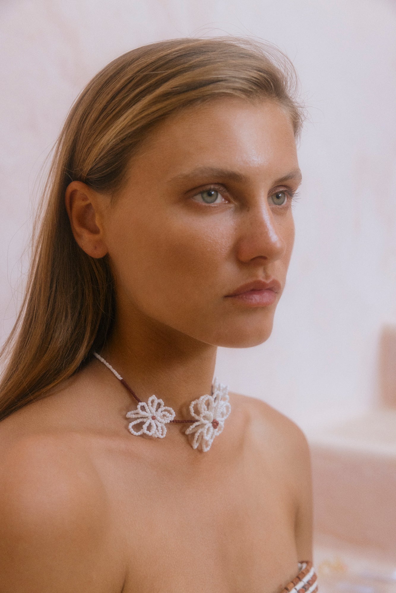 Loula Flower Necklace - Ivory