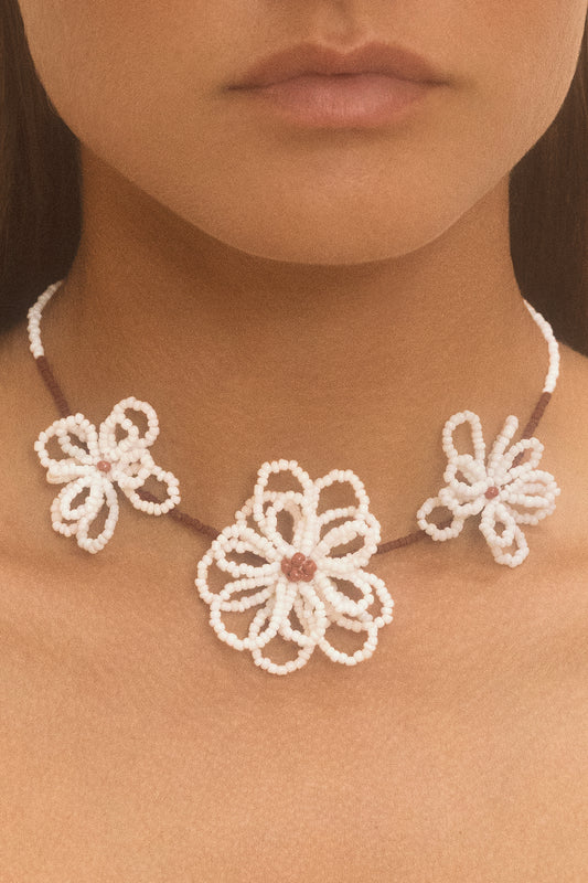 Loula Flower Necklace - Ivory
