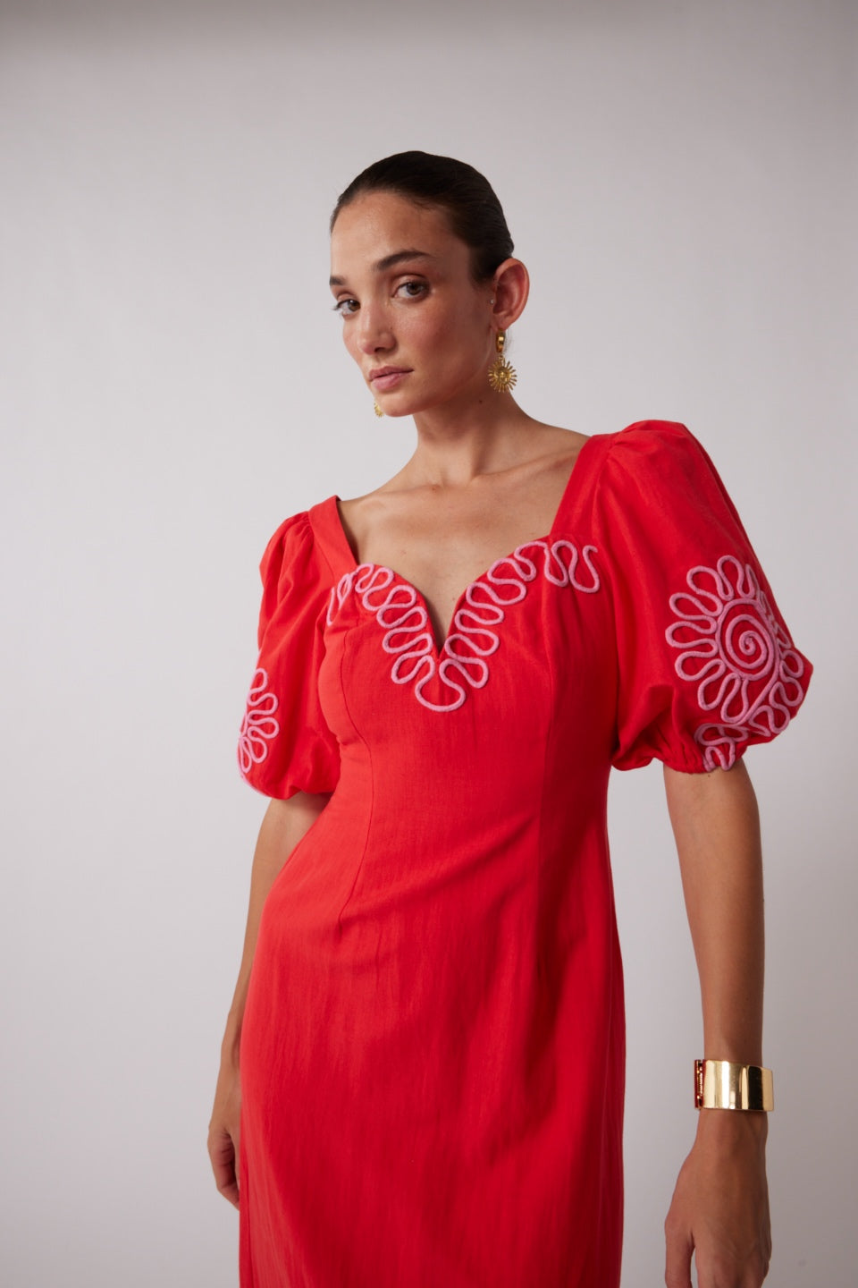 Carmensita Embroidered Midi Dress - Rojo