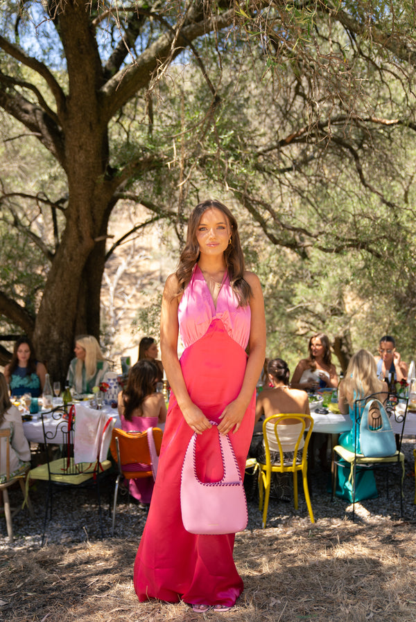 Belle wears the Oahu Dress in S