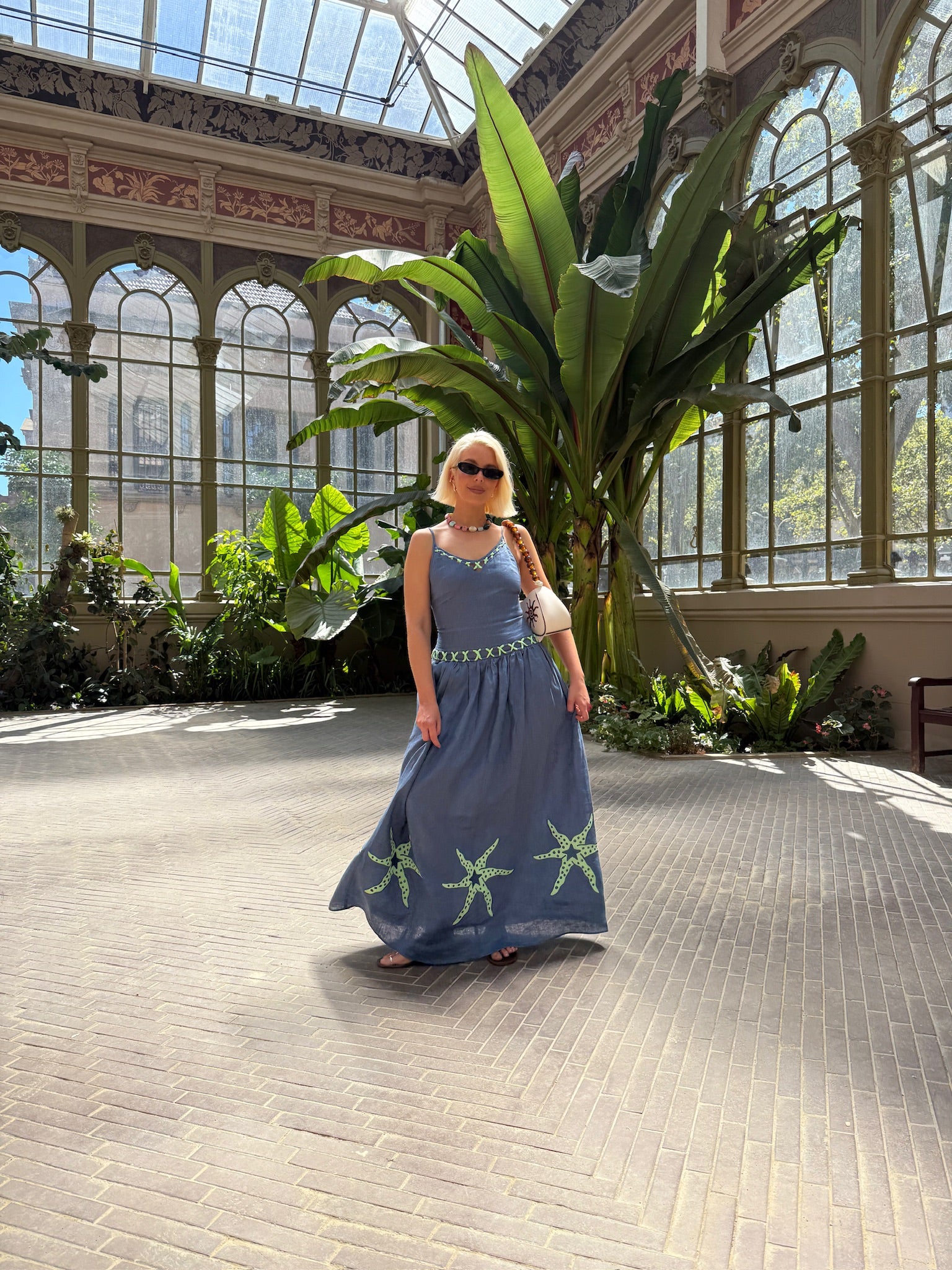 Vanessa wears the Kiki in size S