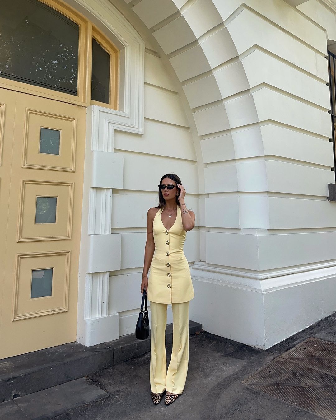 Rahnee wears the Irida set in XS