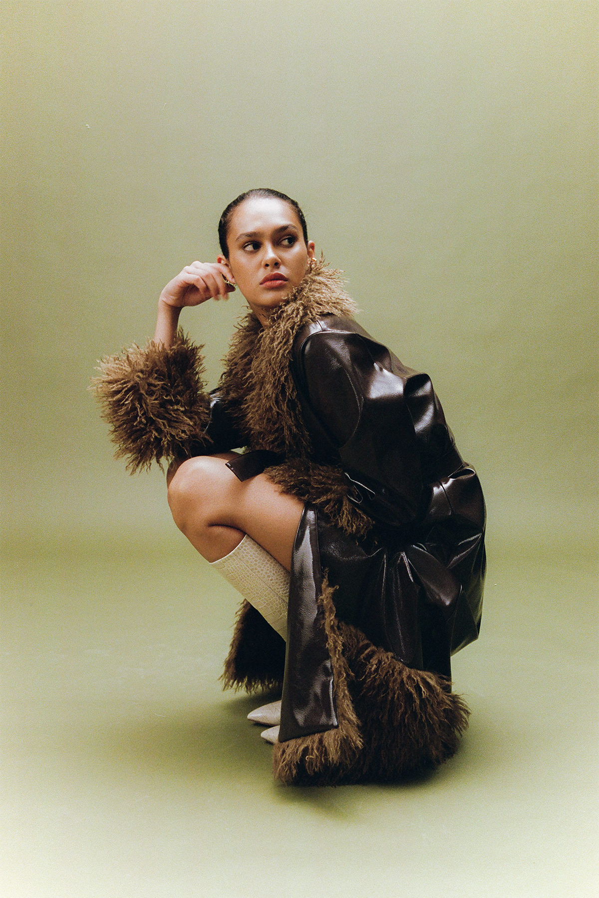 The Wolf Gang - Abrigo Coat in Chocolate