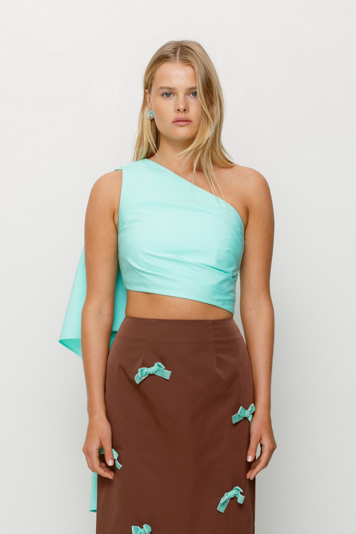 Product: Amar One Shoulder Top
