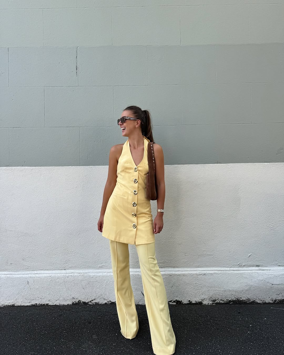 Mattie wears the Irida set in XS