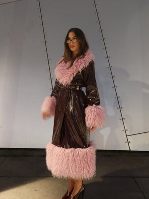 Hannah wears the Abrigo Coat in S