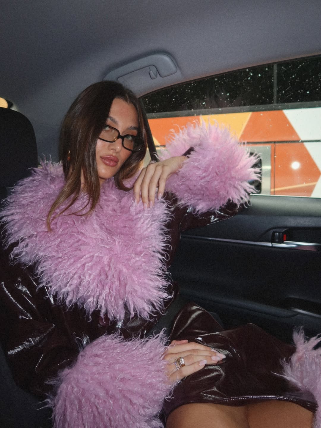 Hannah wears the Abrigo Coat in S